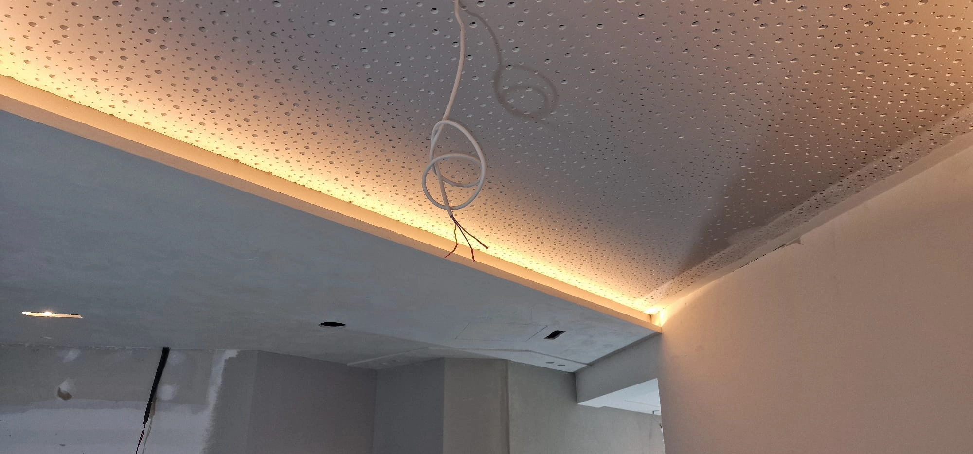 Pterra Profiboard inštalácia s LED podsvietením